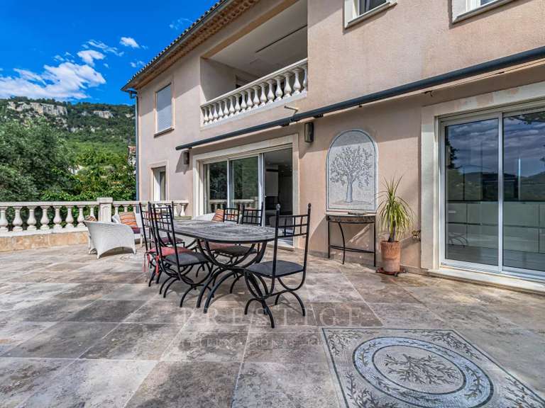 Maison Le Bar-sur-Loup - 4 chambres - 292m²