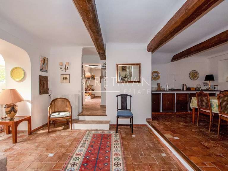 Maison Le Bar-sur-Loup - 5 chambres - 238m²