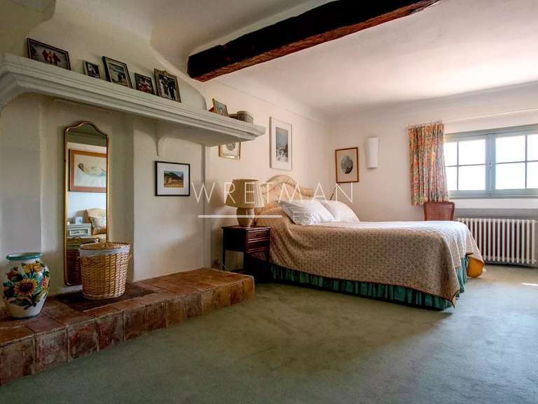 Maison Le Bar-sur-Loup - 5 chambres - 238m²