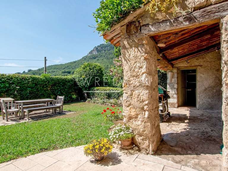 Maison Le Bar-sur-Loup - 5 chambres - 238m²