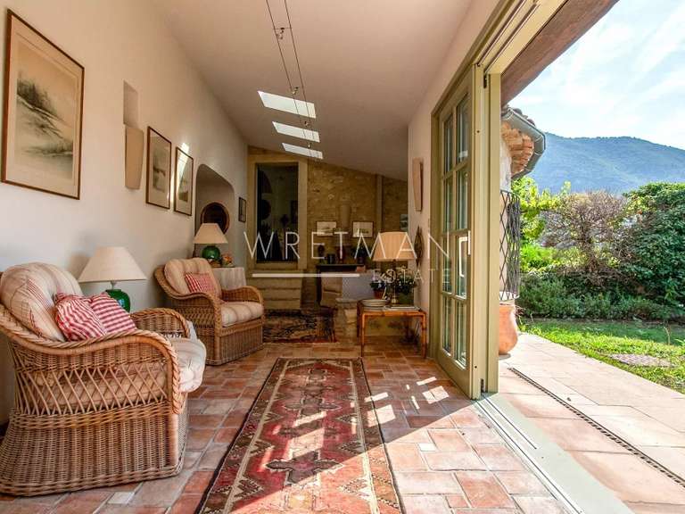 Maison Le Bar-sur-Loup - 5 chambres - 238m²