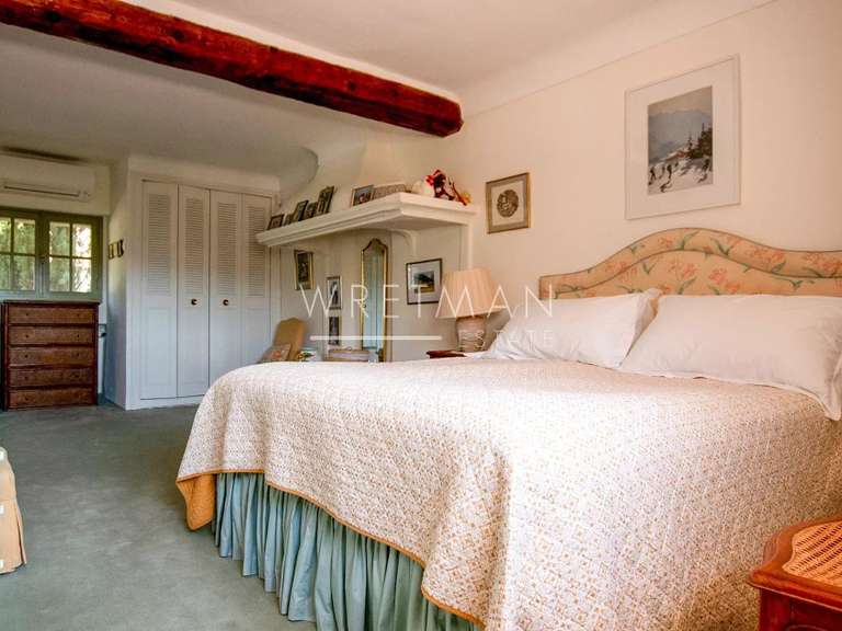 Maison Le Bar-sur-Loup - 5 chambres - 238m²