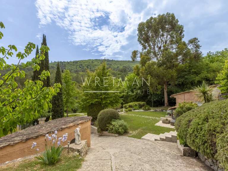 Villa Le Bar-sur-Loup - 252m²