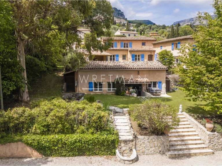 Villa Le Bar-sur-Loup - 252m²
