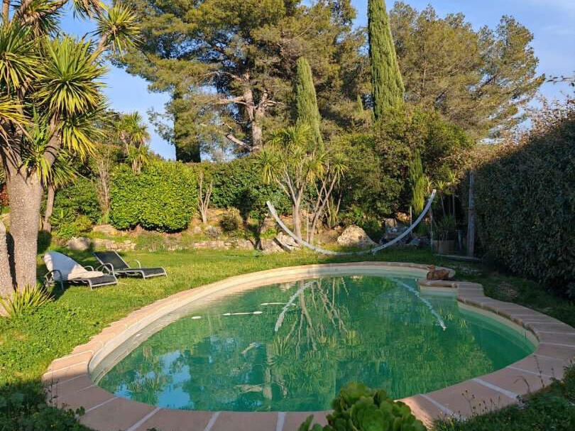 House Le Beausset