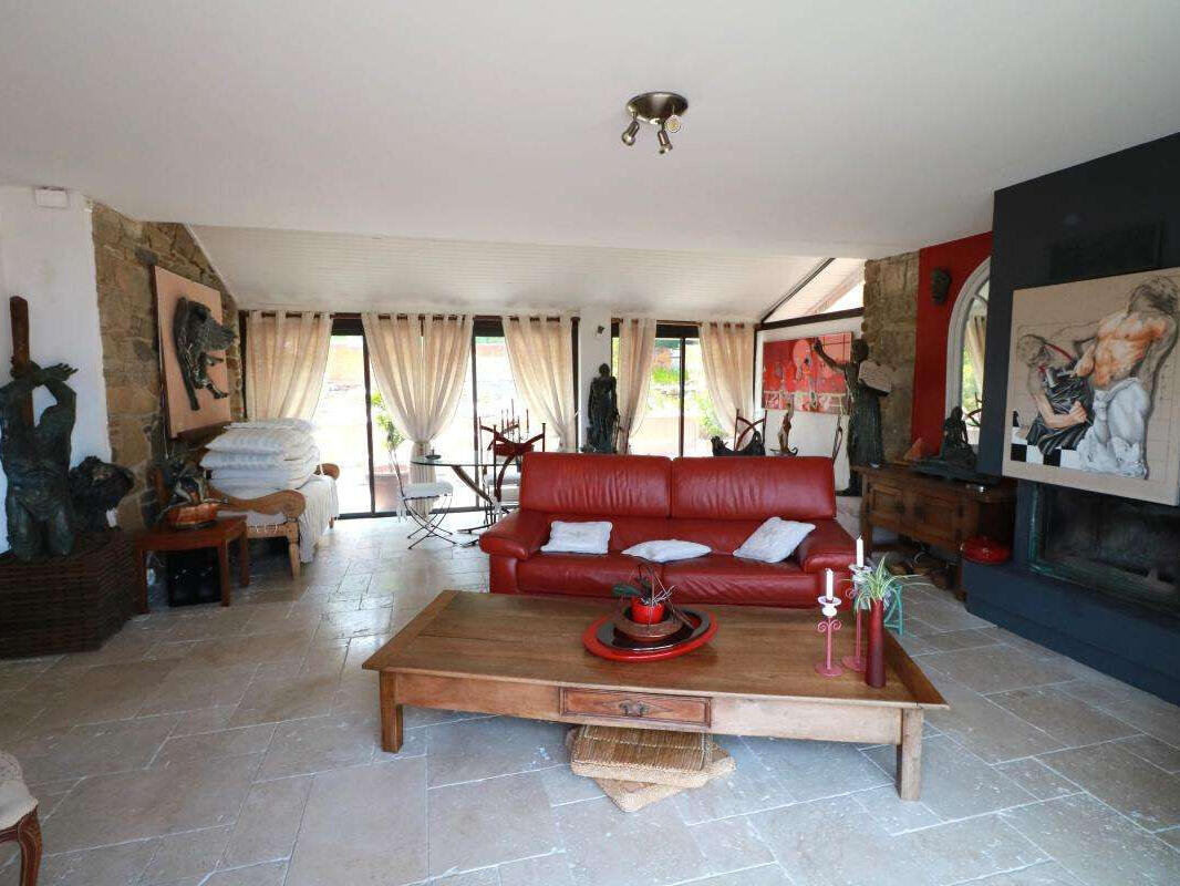 House Le Beausset