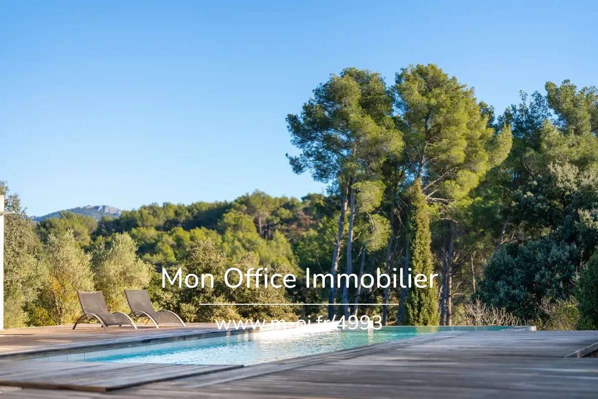 House Le Beausset