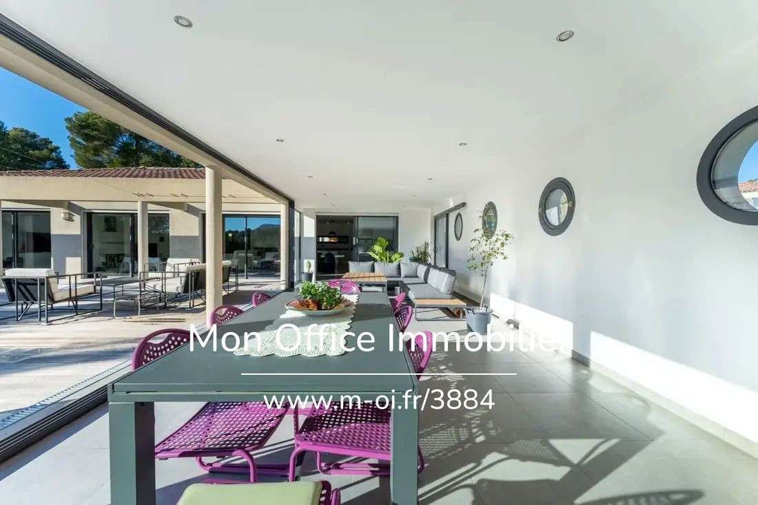 House Le Beausset