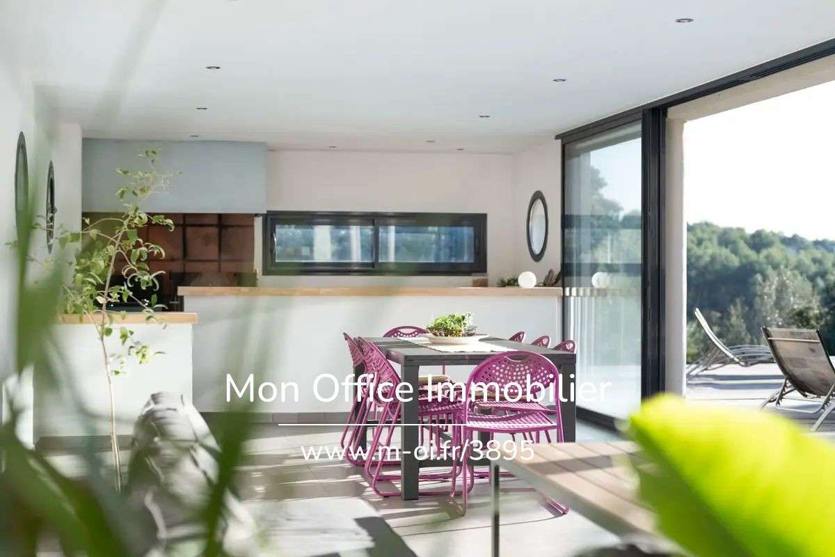 House Le Beausset