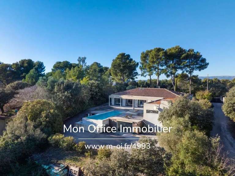 House Le Beausset - 3 bedrooms - 250m²