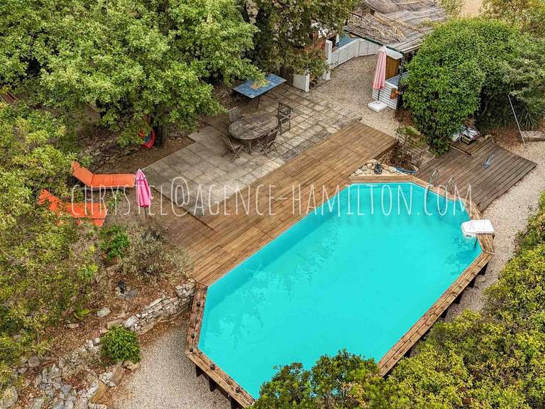 Maison Le Beausset - 5 chambres - 139m²