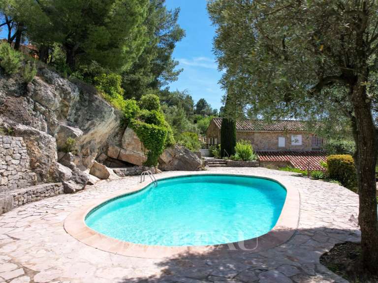 Maison Le Beausset - 6 chambres - 197m²