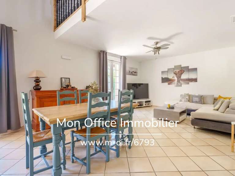 Maison Le Beausset - 3 chambres - 132m²