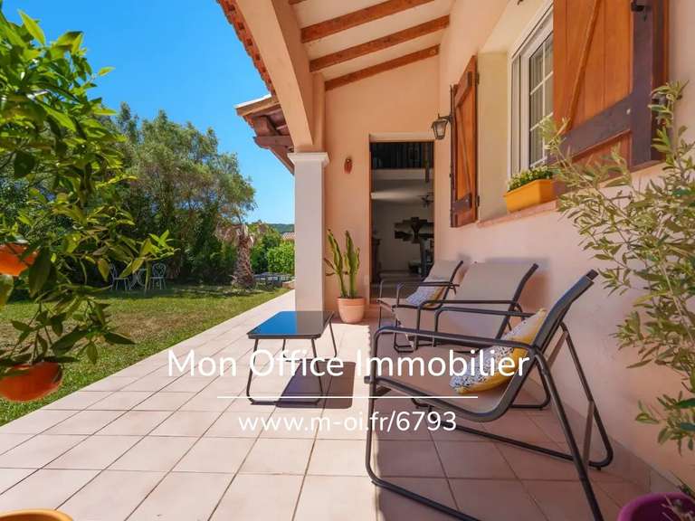 Maison Le Beausset - 3 chambres - 132m²