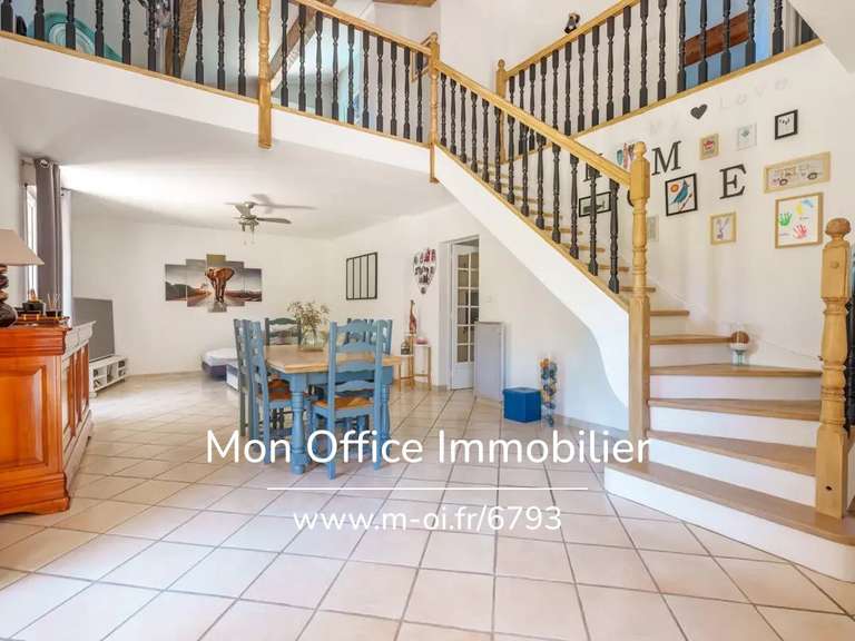 Maison Le Beausset - 3 chambres - 132m²