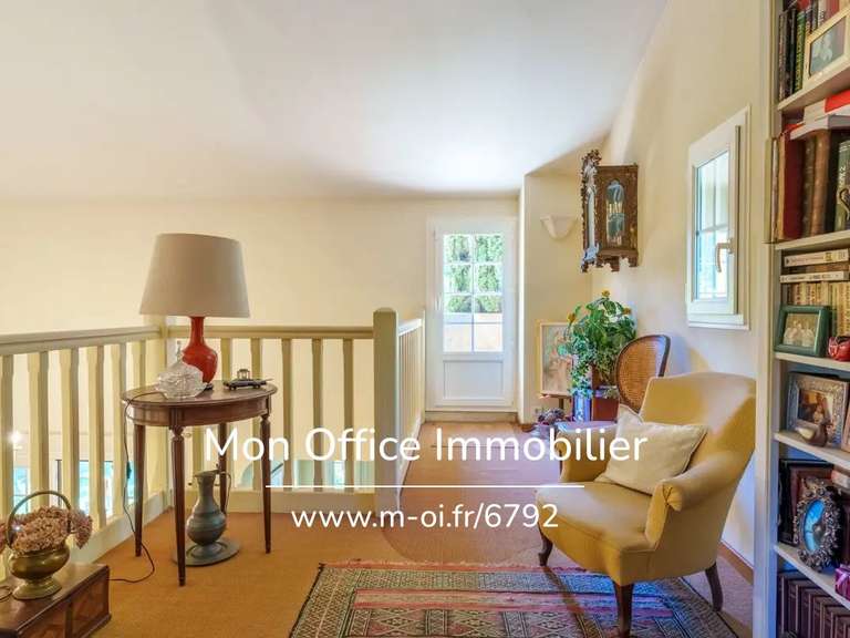 Maison Le Beausset - 3 chambres - 172m²