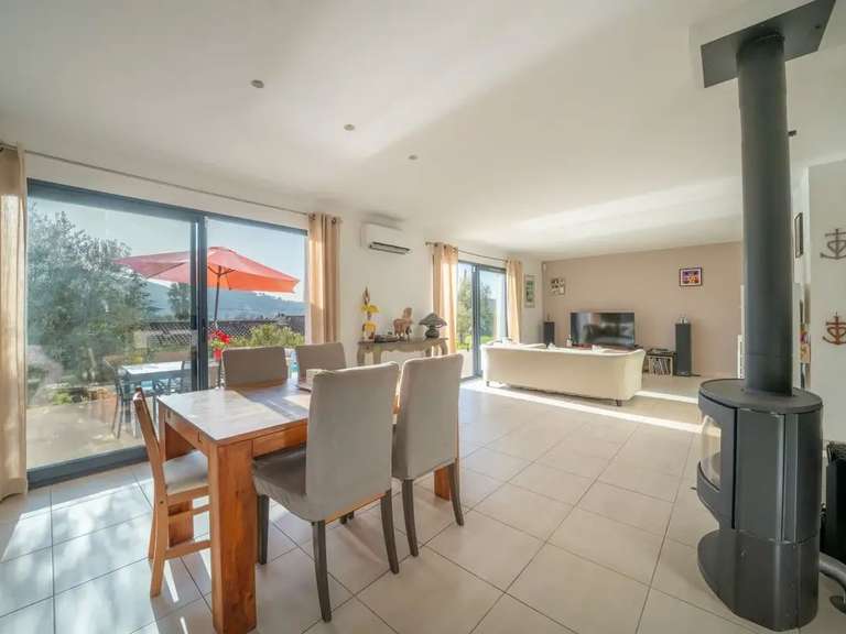 Villa Le Beausset - 3 bedrooms - 110m²