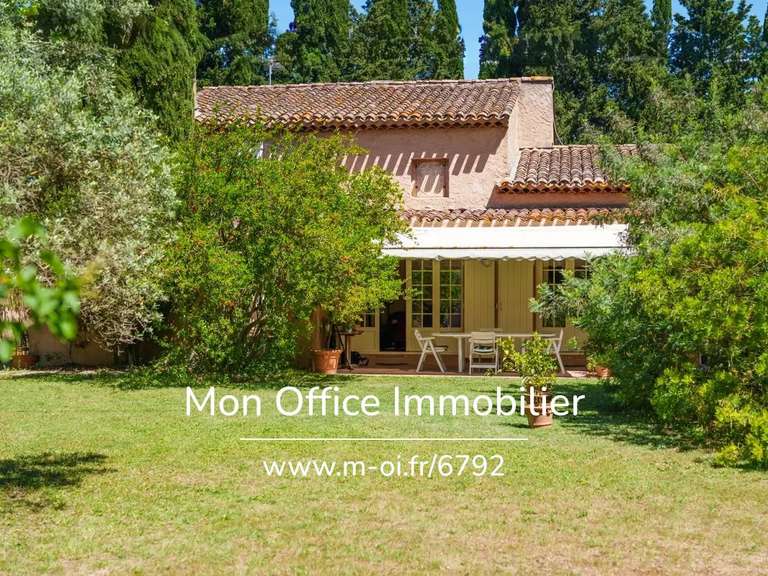Villa Le Beausset - 3 bedrooms - 172m²