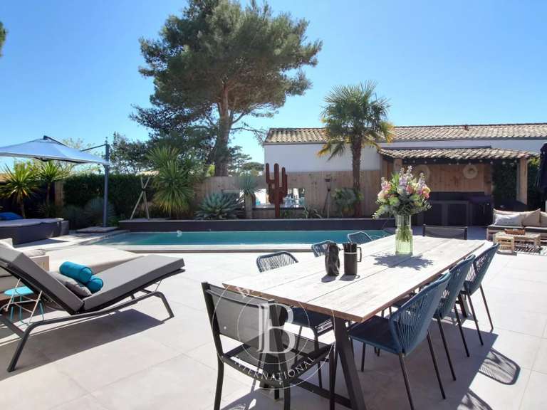 Maison Le Bois-Plage-en-Ré - 6 chambres - 277m²