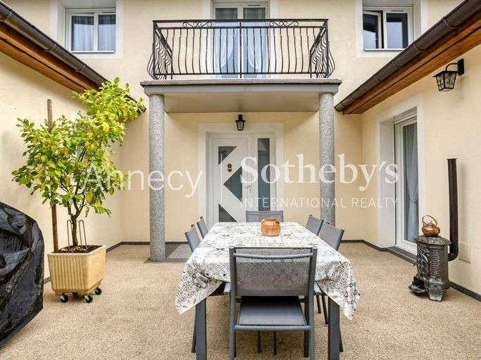 Maison Le Bourget-du-Lac - 3 chambres - 156m²