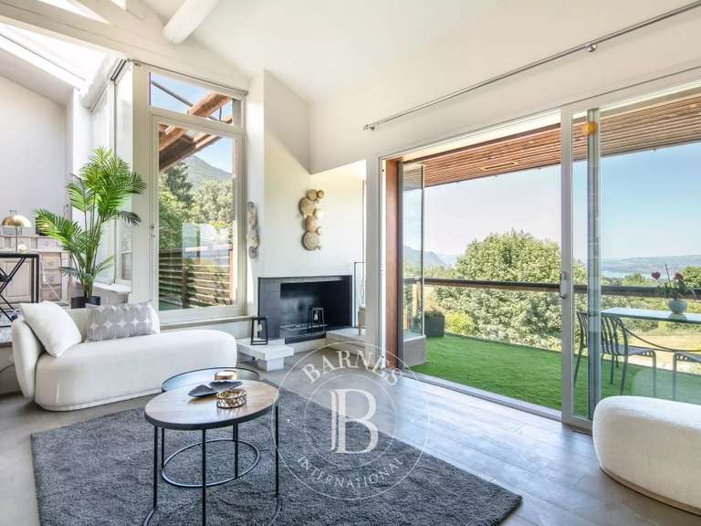 Maison Le Bourget-du-Lac - 7 chambres - 320m²