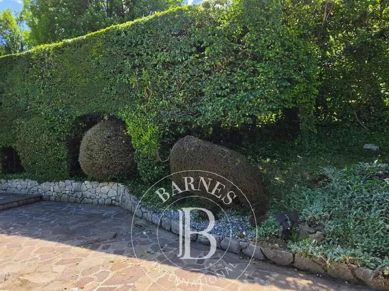 Maison Le Bourget-du-Lac - 7 chambres - 320m²