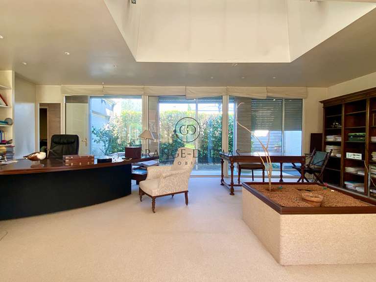 Maison Le Bouscat - 5 chambres - 182m²