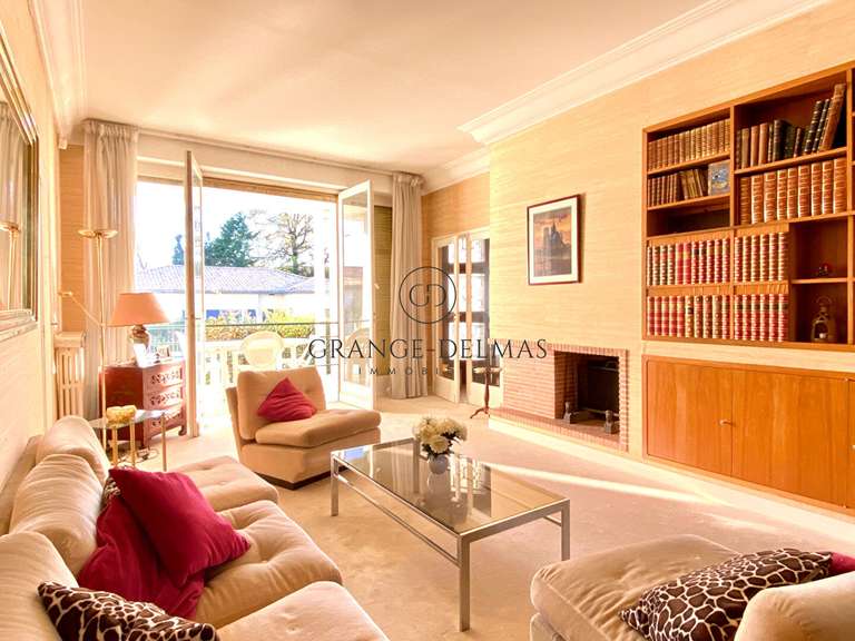 Maison Le Bouscat - 6 chambres - 190m²