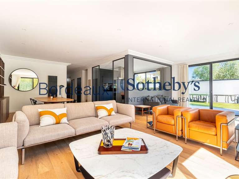 Maison Le Bouscat - 5 chambres - 210m²