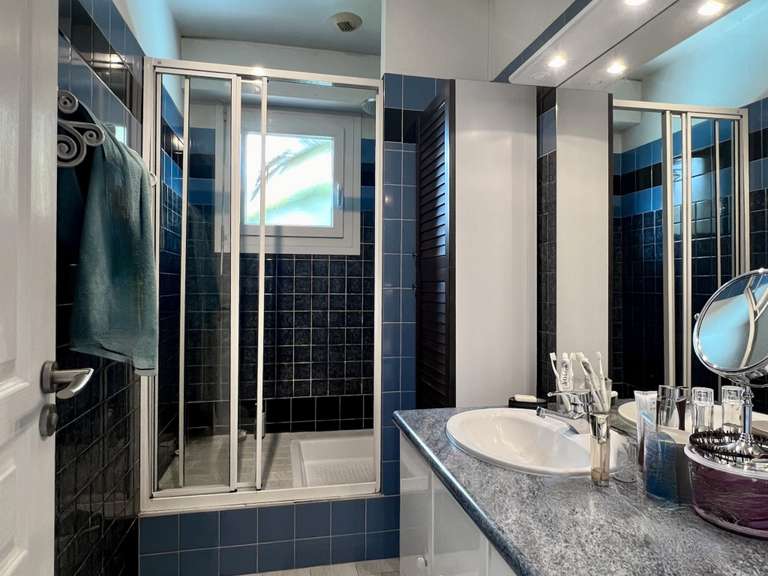 Maison Le Bouscat - 4 chambres - 210m²