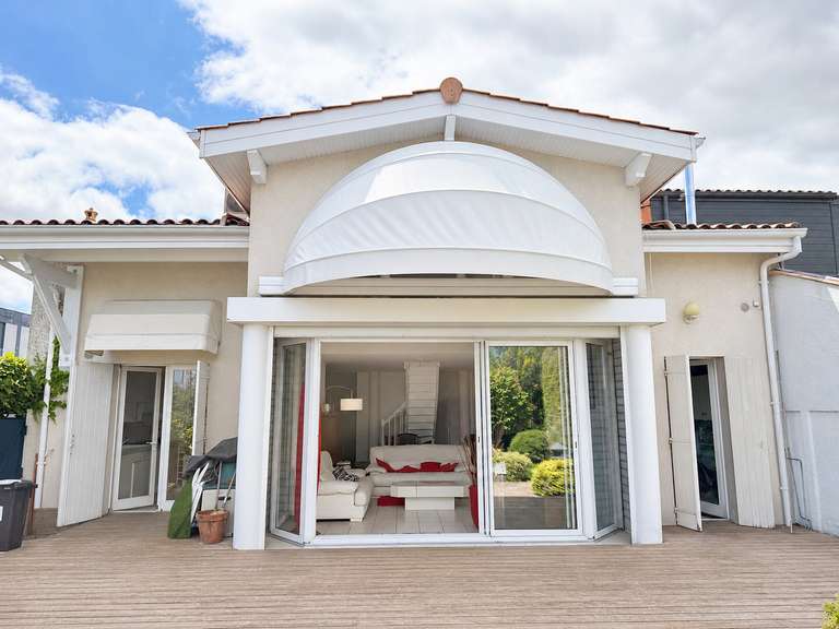 Villa Le Bouscat - 5 chambres - 211m²