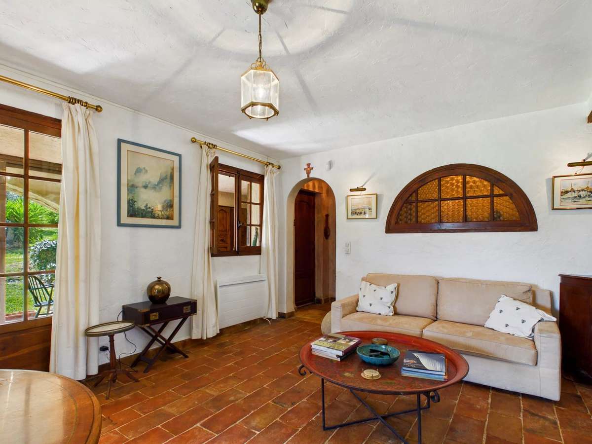 Maison Le Broc