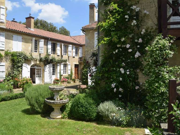 Maison Le Brouilh-Monbert - 7 chambres - 758m²