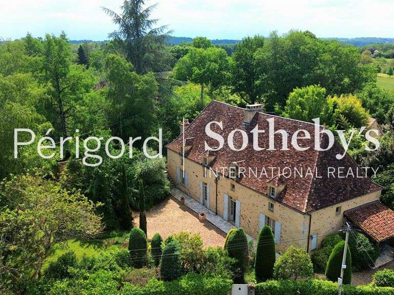 Maison Le Bugue - 6 chambres - 246m²