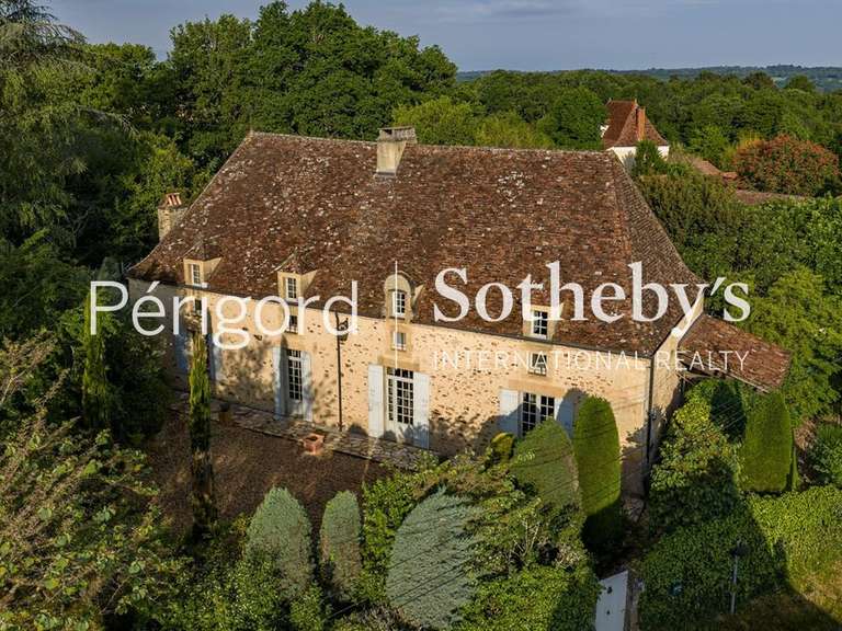 Maison Le Bugue - 6 chambres - 246m²