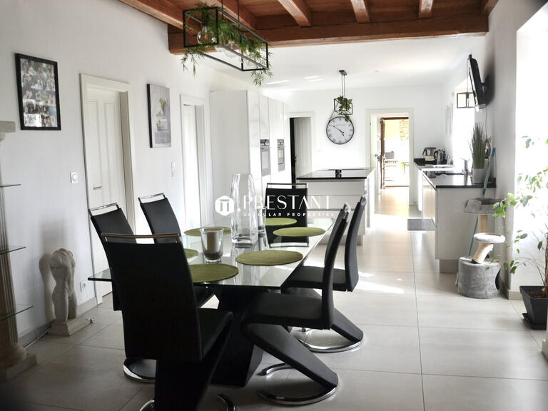 Maison Le Bugue - 5 chambres - 250m²