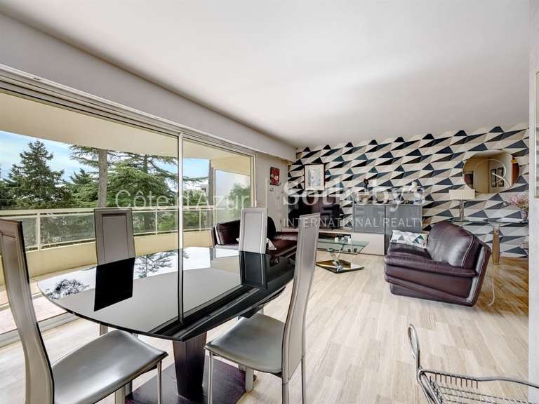 Appartement Le Cannet - 2 chambres - 85m²