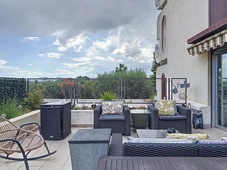 Appartement Le Cannet - 2 chambres - 74m²