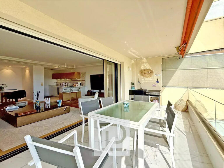 Appartement Le Cannet - 2 chambres - 85m²