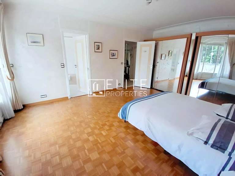 Appartement Le Cannet - 2 chambres - 110m²