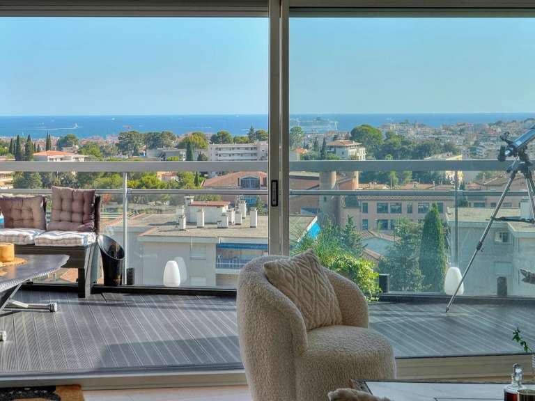 Apartment with Sea view Le Cannet - 2 bedrooms - 126m²
