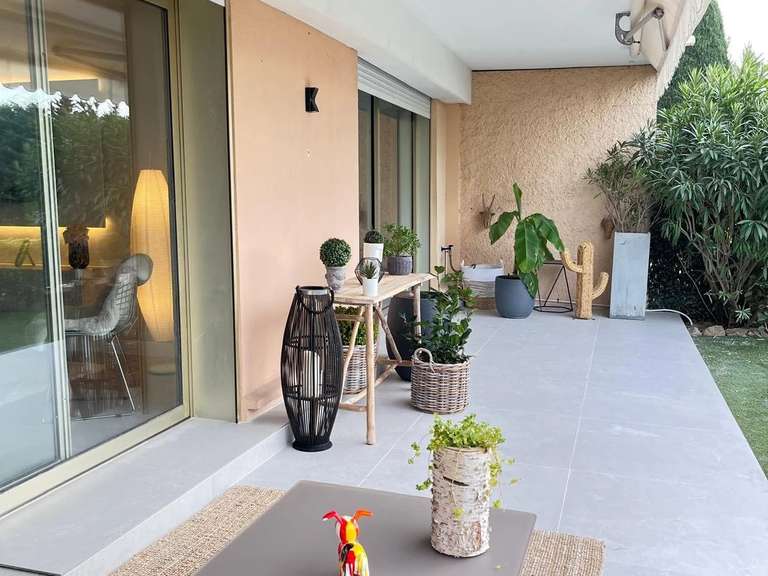 Appartement Le Cannet - 1 chambre - 59m²