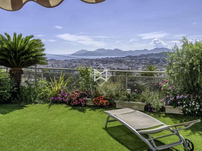 Apartment Le Cannet - 3 bedrooms - 110m²