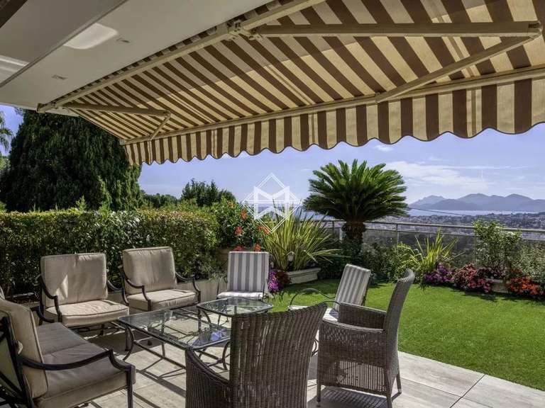 Apartment Le Cannet - 3 bedrooms - 110m²