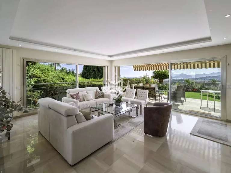 Apartment Le Cannet - 3 bedrooms - 110m²