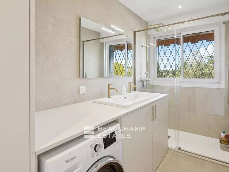 Apartment Le Cannet - 2 bedrooms - 70m²