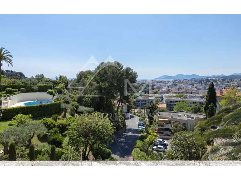 Appartement Le Cannet - 2 chambres - 105m²