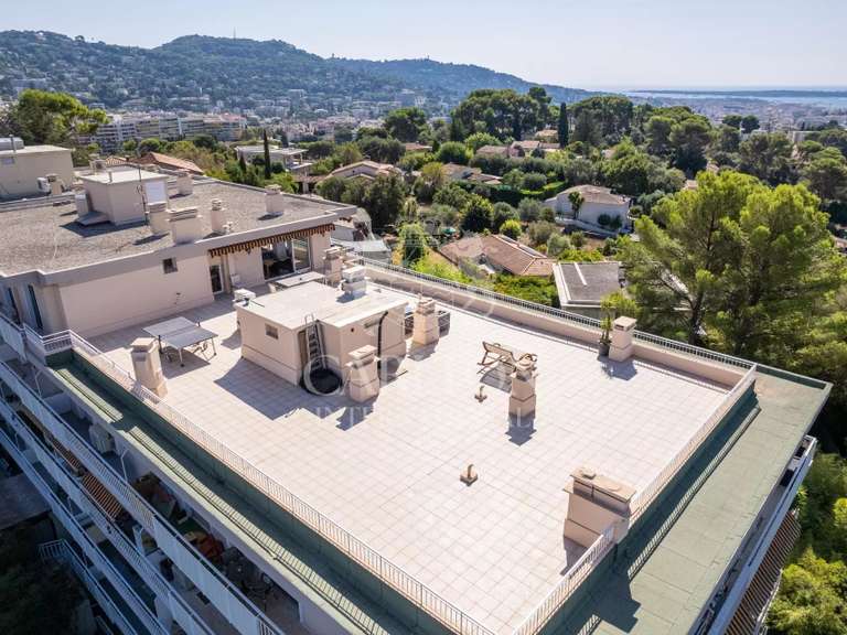 Appartement Le Cannet - 2 chambres - 90m²