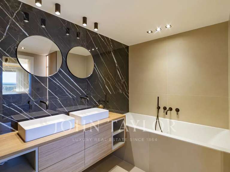 Apartment with Sea view Le Cannet - 5 bedrooms - 185m²