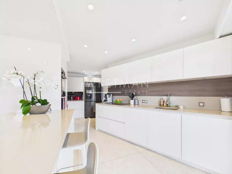 Apartment Le Cannet - 3 bedrooms - 123m²